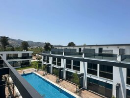 Sublokuotas namas Kipre, Kyrenia