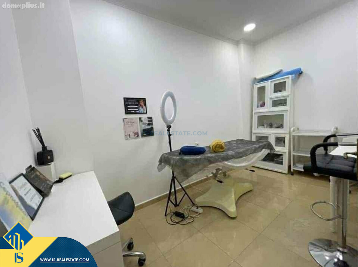 Продаётся Торговое/сервисное помещения Испания, Torrevieja