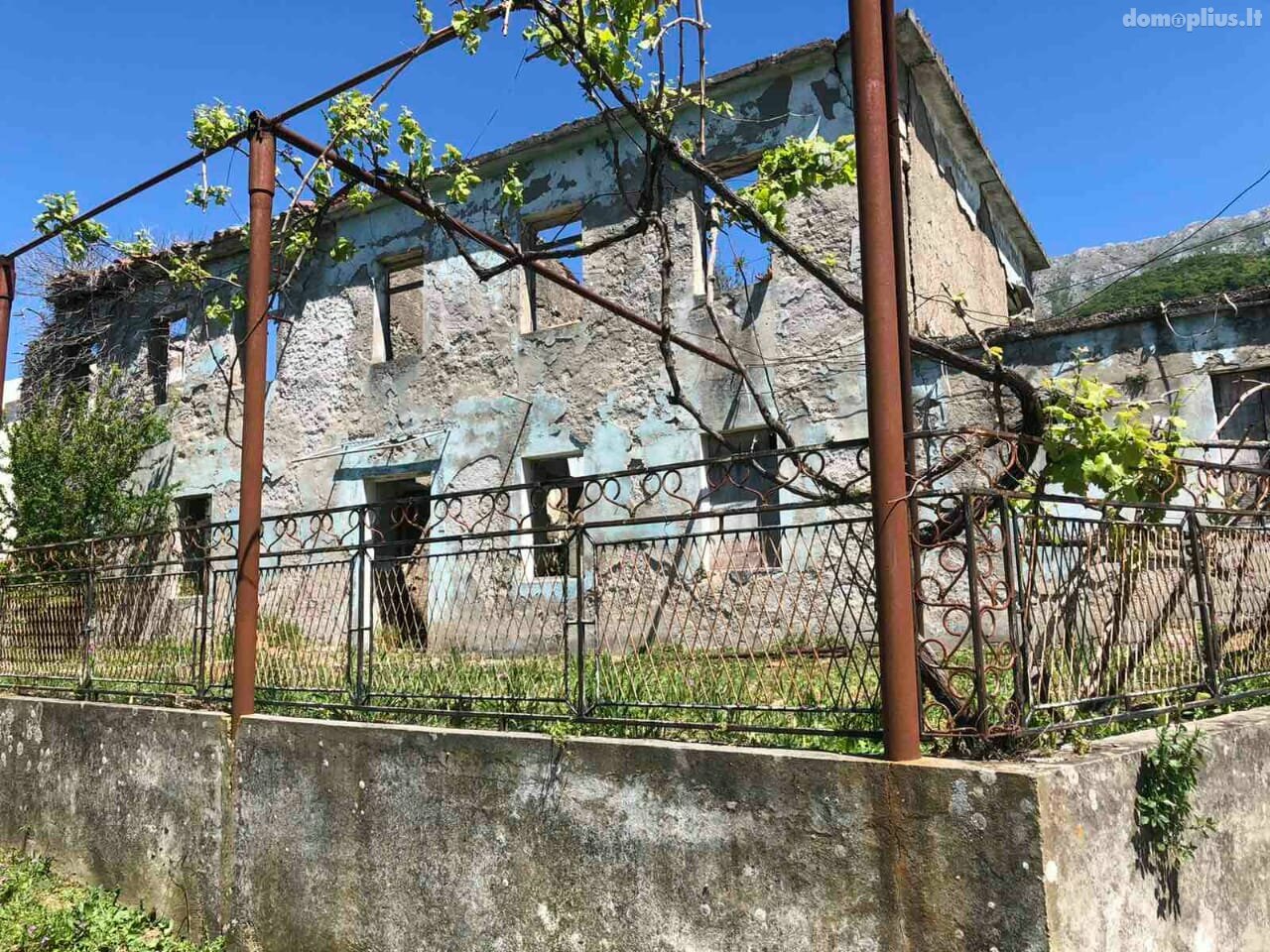 Parduodamas sklypas Serbija ir Juodkalnijoje, Budva