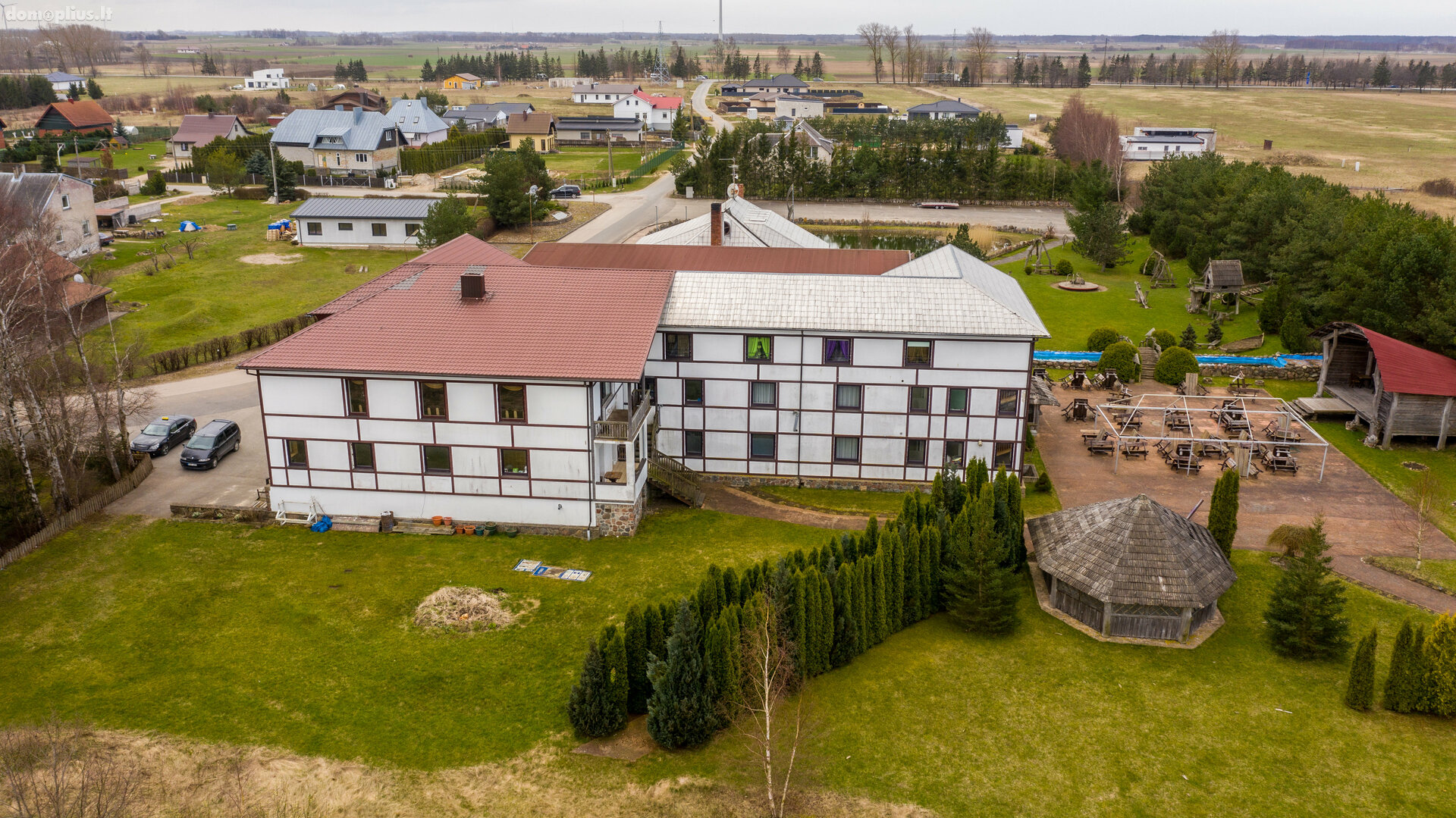 Parduodamos Turizmo ir rekreacijos / Maitinimo / Gyvenamosios patalpos Kretingos rajono sav., Vydmantuose, Liepų g.