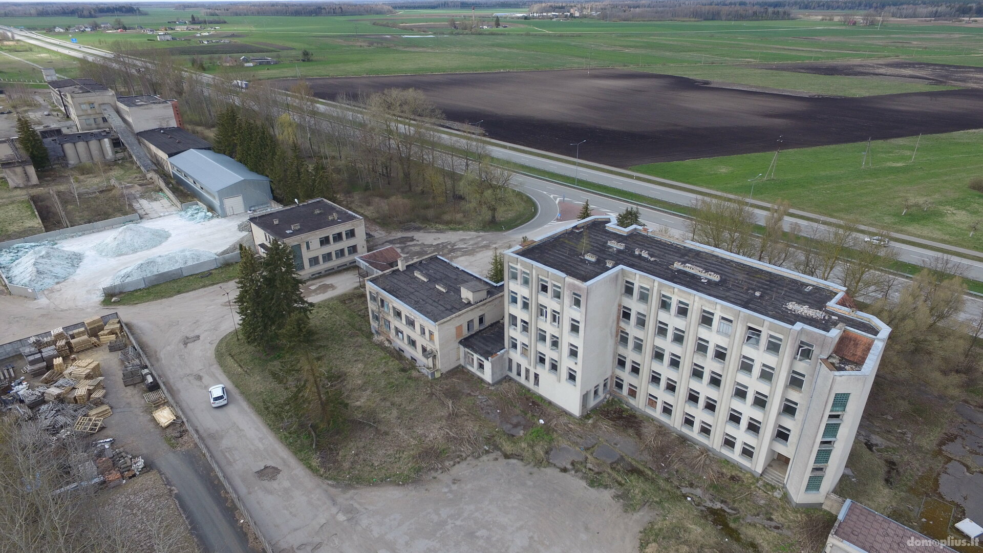 Parduodamos Biuro / Sandėliavimo / Maitinimo patalpos Šiaulių rajono sav., Kužiuose, Kalnelio g.