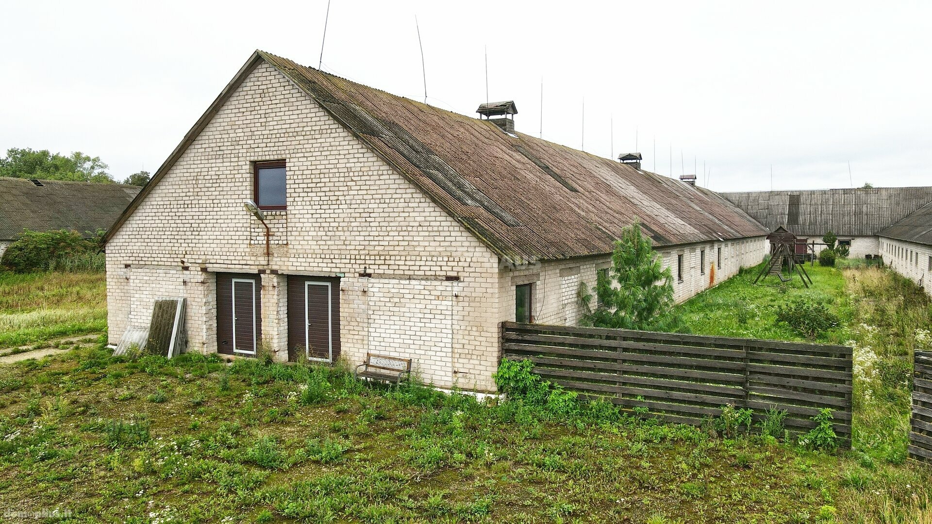 Parduodamos Gamybos ir sandėliavimo patalpos Šakių rajono sav., Giedručiuose