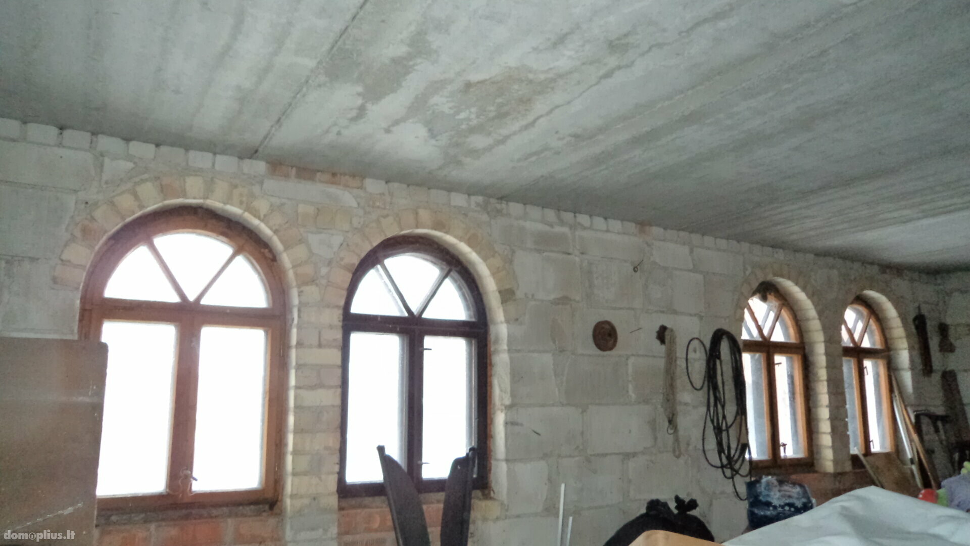 Parduodamos Sandėliavimo / Prekybos ir paslaugų / Gamybos ir sandėliavimo patalpos Marijampolės sav., Marijampolėje, Spaudos g.
