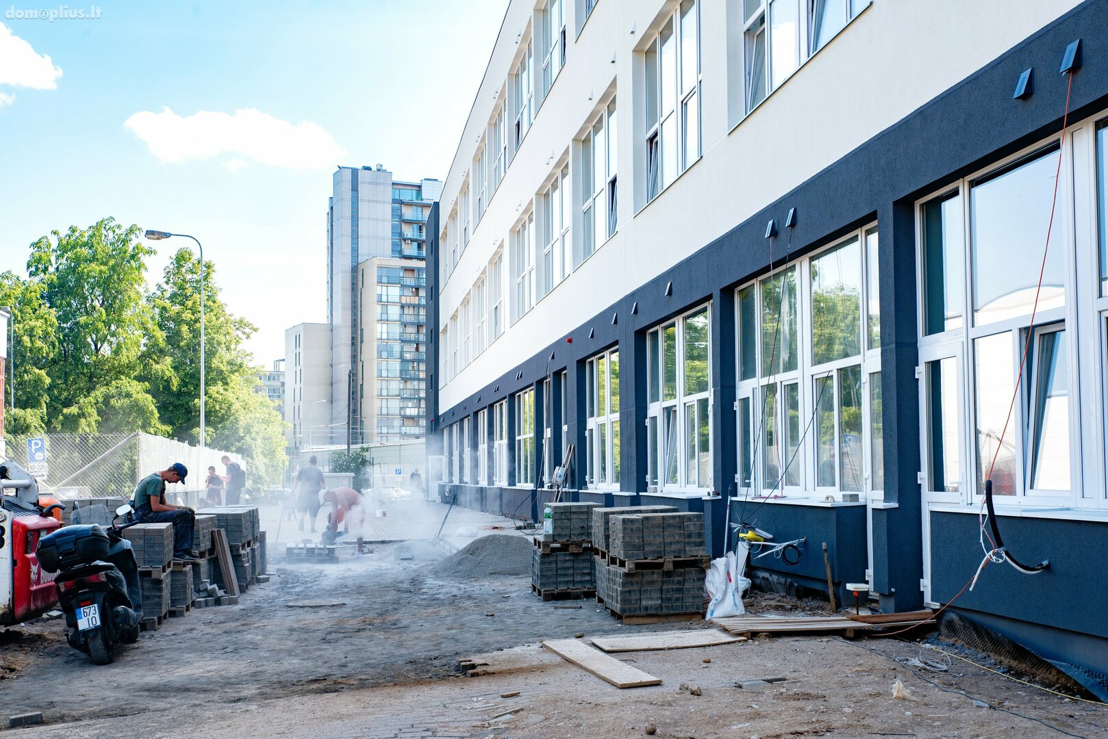Parduodamos Kita patalpos Vilniuje, Žirmūnuose