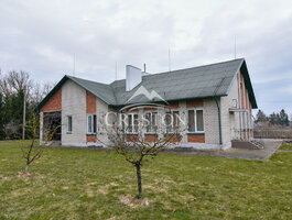 For sale Office / Commercial/service / Alimentation premises Pakruojo rajono sav., Dvariškiuose