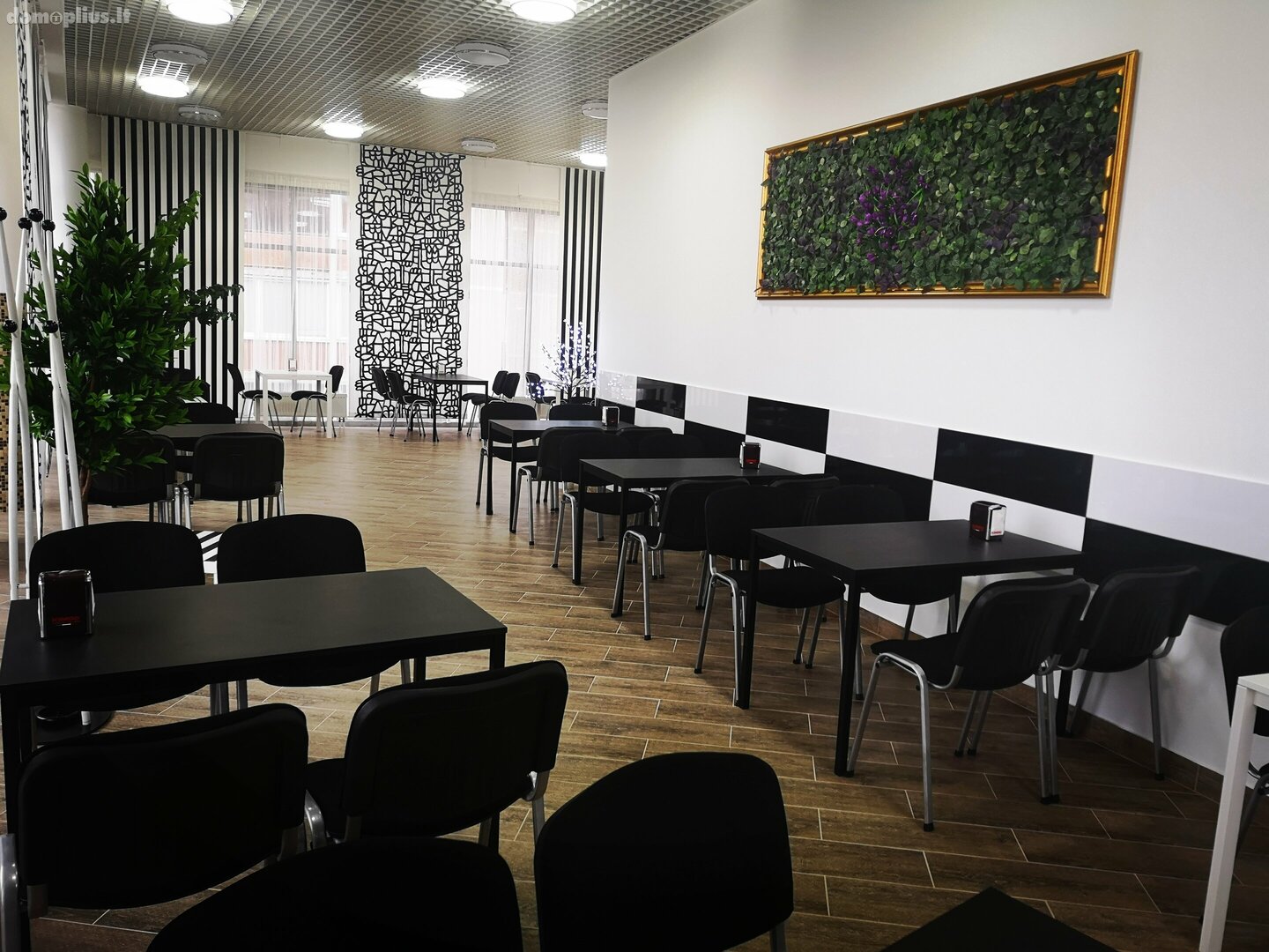 Prekybos ir paslaugų / Kita Patalpų nuoma Šiauliuose, Dainiuose, Lyros g.