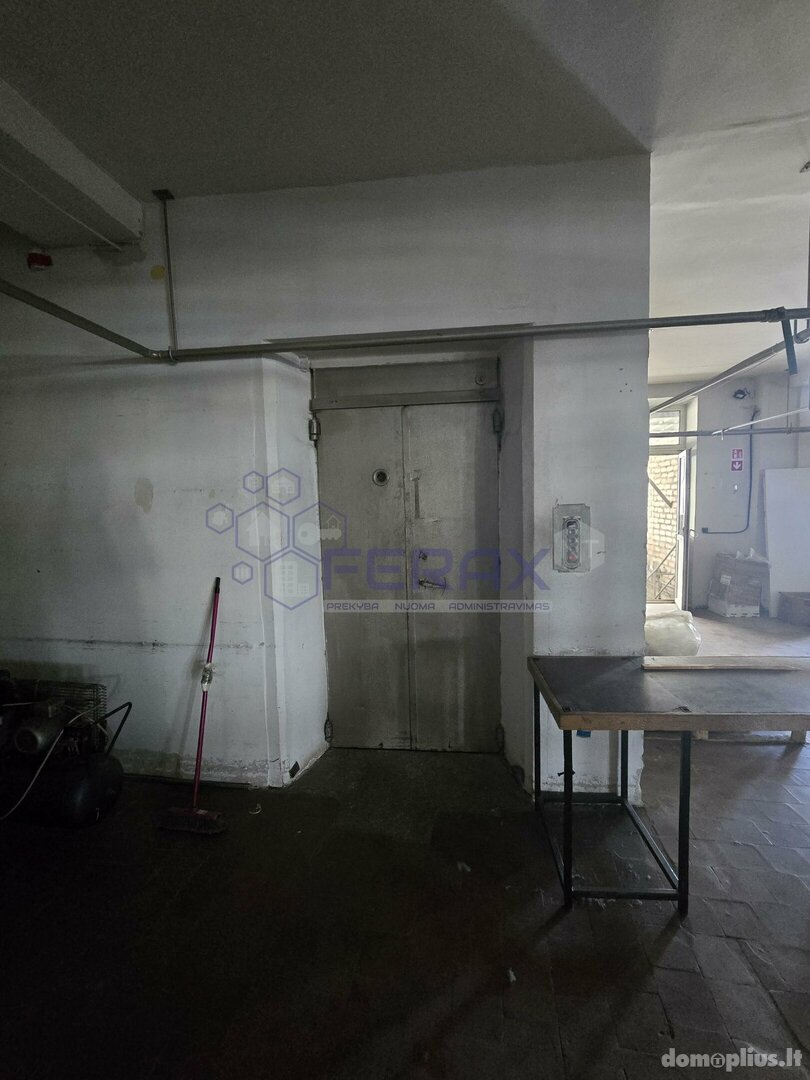 Sandėliavimo / Prekybos ir paslaugų / Gamybos ir sandėliavimo Patalpų nuoma Šiauliuose, Gubernijoje, Žemaitės g.