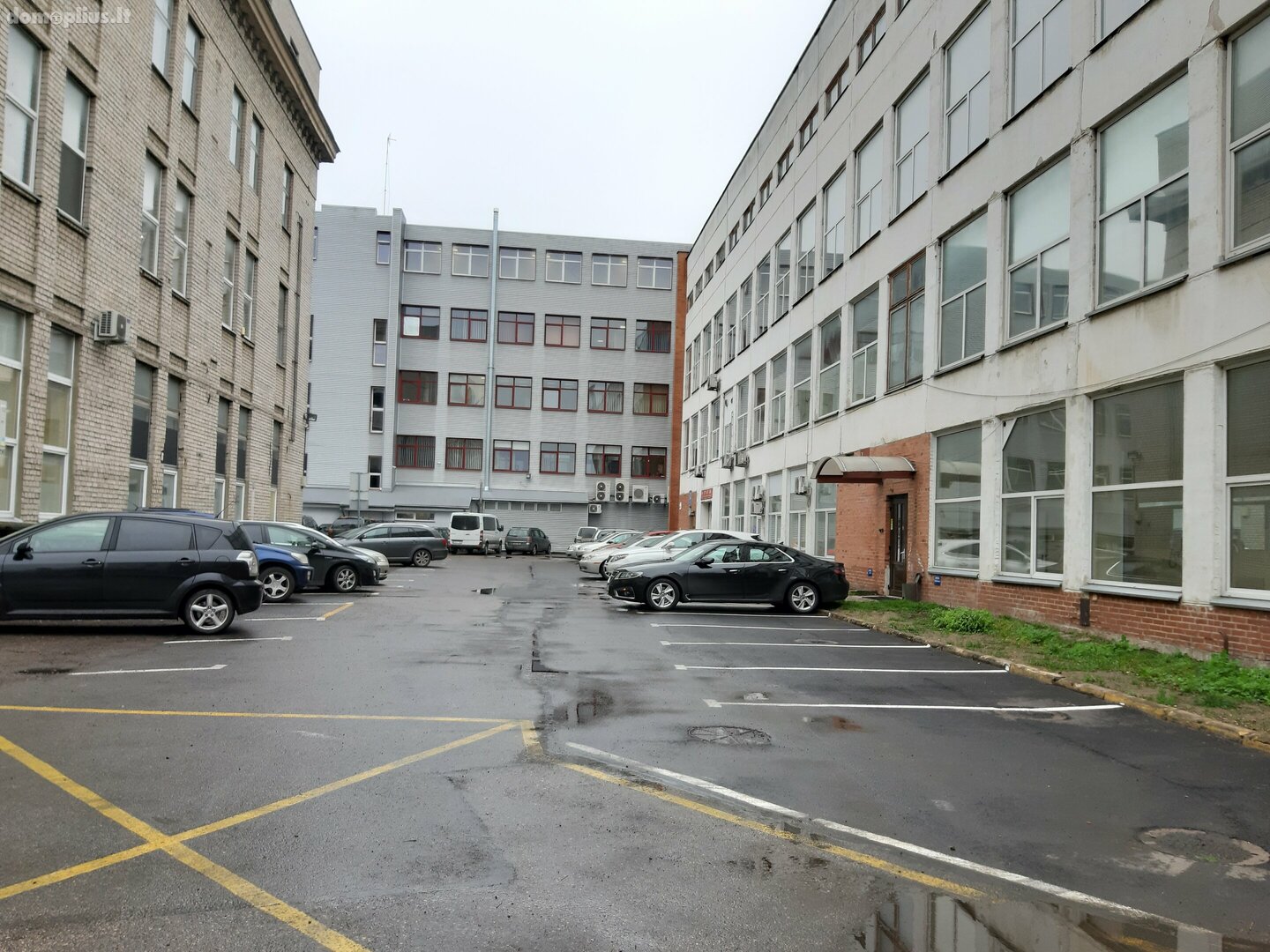 Storage / Commercial/service / Manufacture and storage Premises for rent Vilniuje, Šiaurės miestelis, P. Lukšio g.