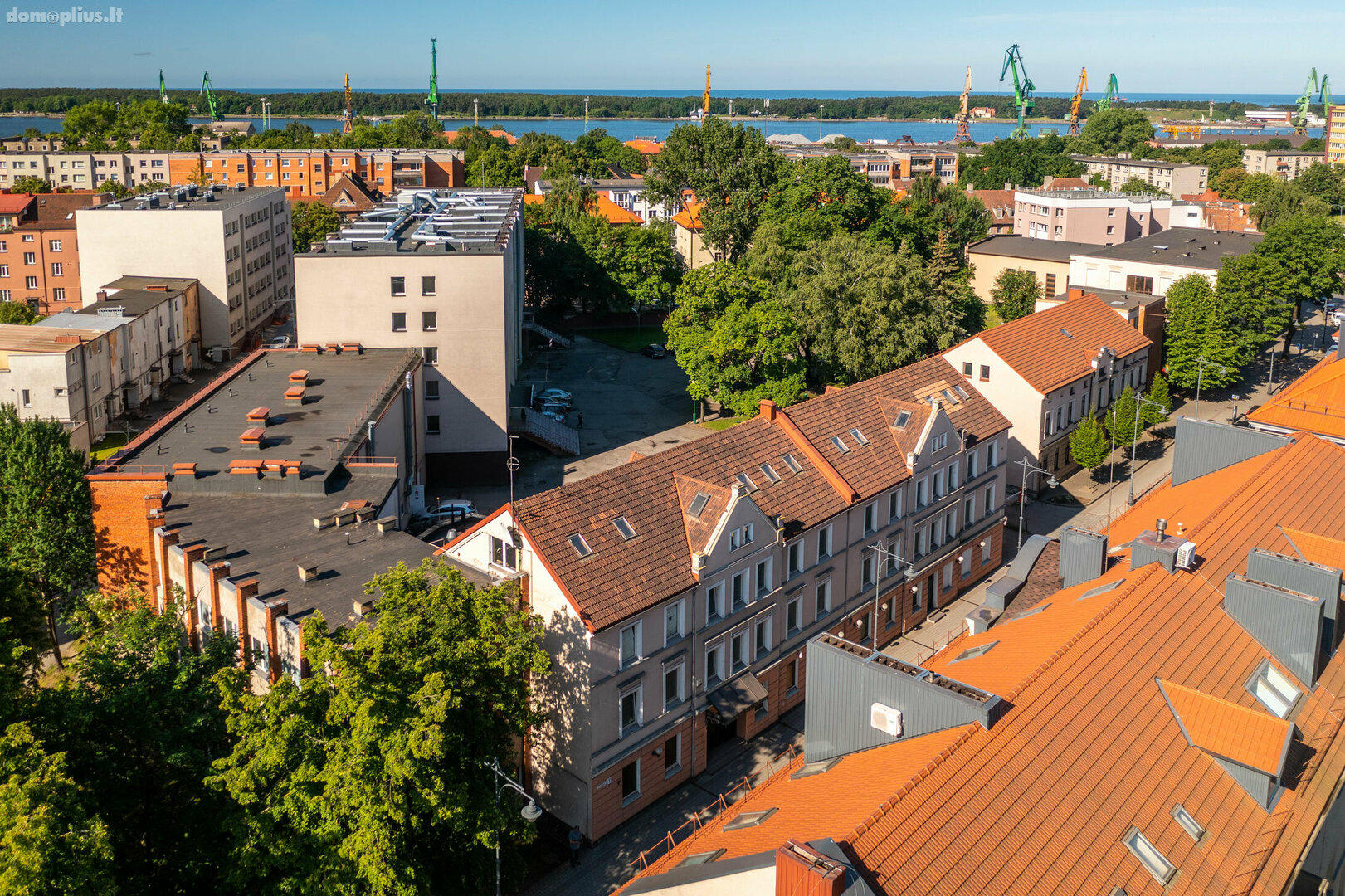 Biuro / Turizmo ir rekreacijos / Prekybos ir paslaugų Patalpų nuoma Klaipėdoje, Centre, J. Janonio g.