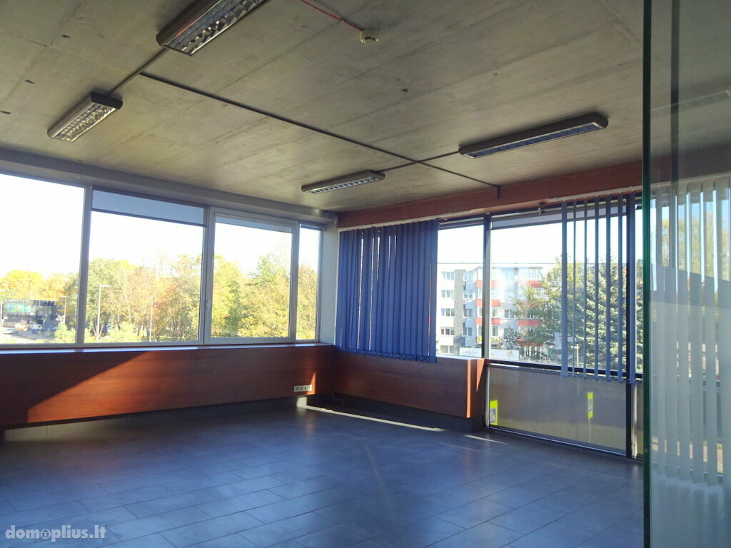 Biuro / Turizmo ir rekreacijos / Prekybos ir paslaugų Patalpų nuoma Marijampolės sav., Marijampolėje, Kauno g.