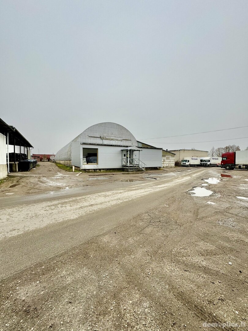 Parduodamos Sandėliavimo / Prekybos ir paslaugų patalpos Telšių rajono sav., Telšiuose, Šiaulių pl.