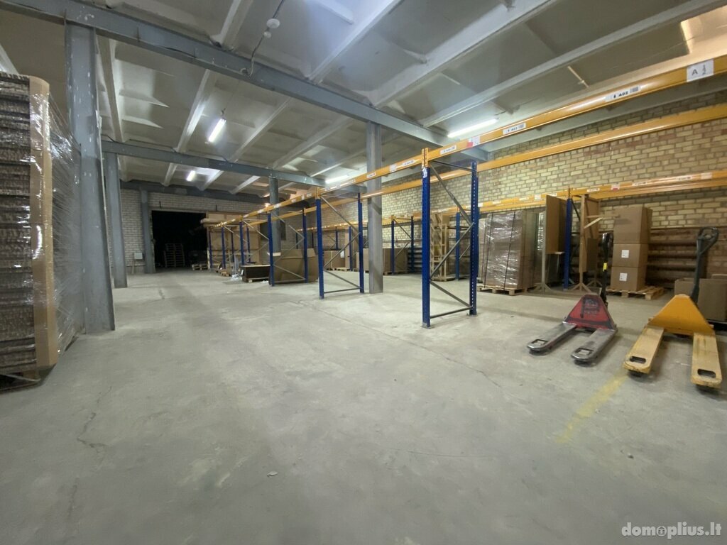 Parduodamos Gamybos ir sandėliavimo / Sandėliavimo patalpos Telšių rajono sav., Telšiuose, Sedos g.