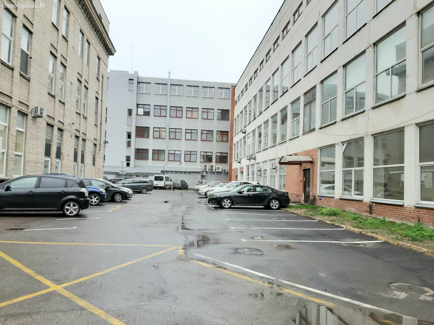 Biuro / Prekybos ir paslaugų / Gamybos ir sandėliavimo Patalpų nuoma Vilniuje, Šnipiškėse, P. Lukšio g.