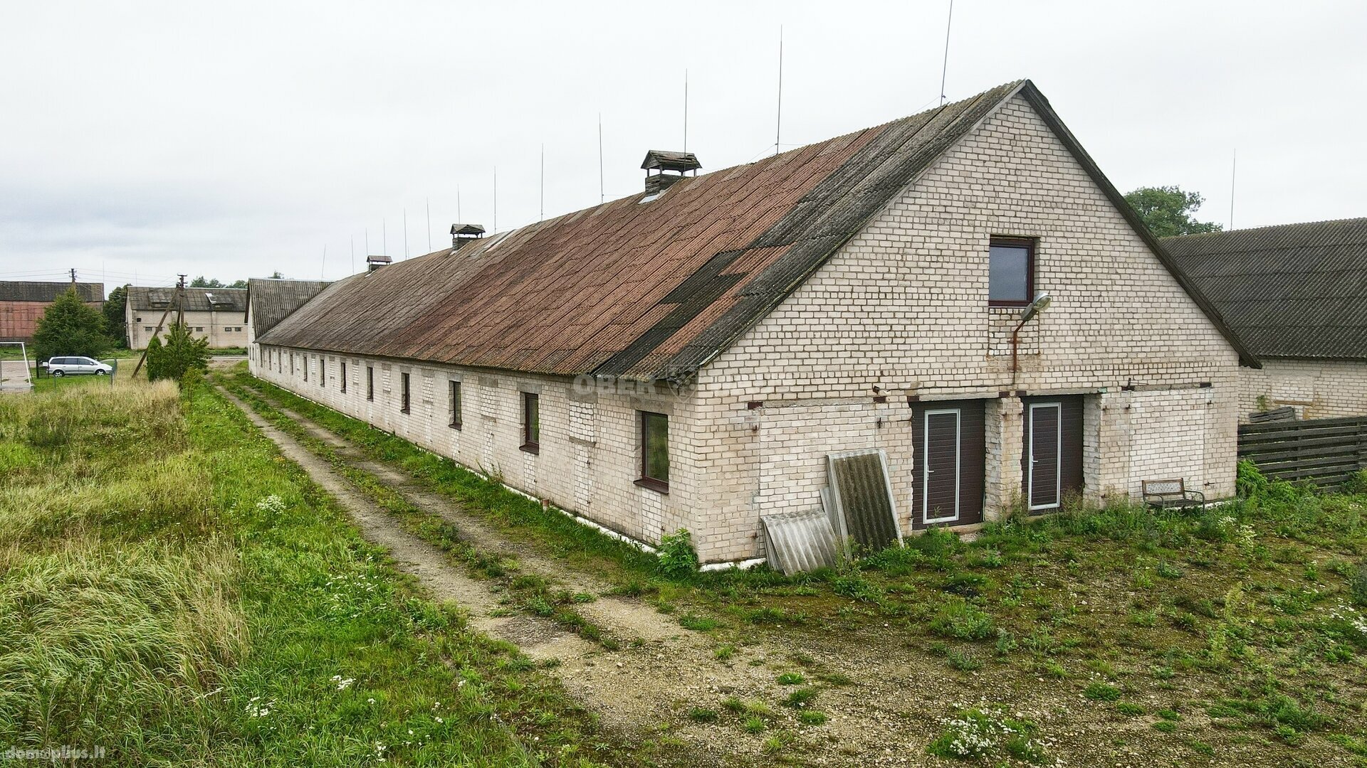 Parduodamos Gamybos ir sandėliavimo patalpos Šakių rajono sav., Giedručiuose
