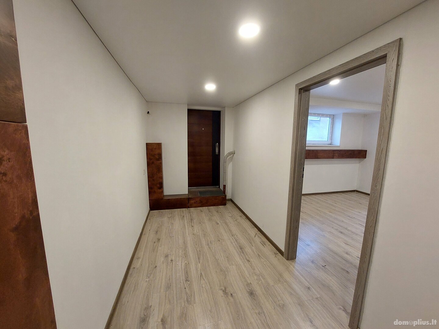 Parduodamos Biuro patalpos Kaune, Žaliakalnyje, Riešutų g.