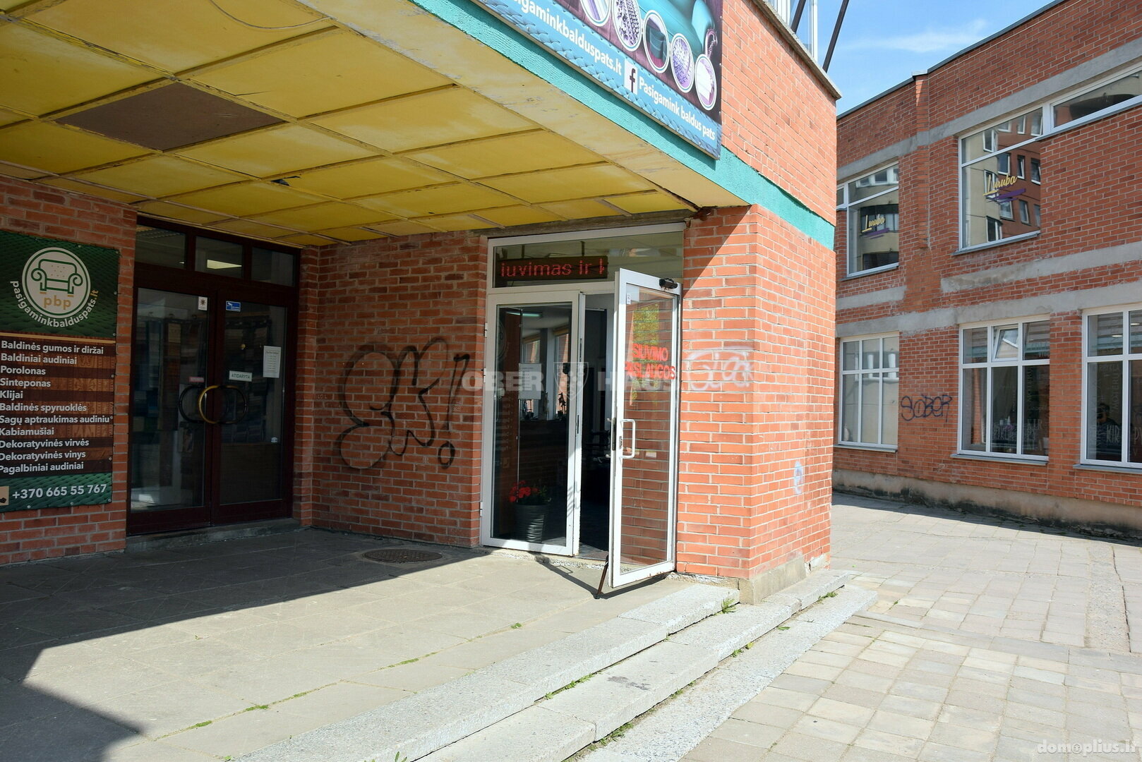 Parduodamos Prekybos ir paslaugų patalpos Šiauliuose, Dainiuose, Lyros g.