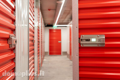 Storage / Manufacture and storage / Other Premises for rent Vilniuje, Žirmūnuose, Kareivių g.