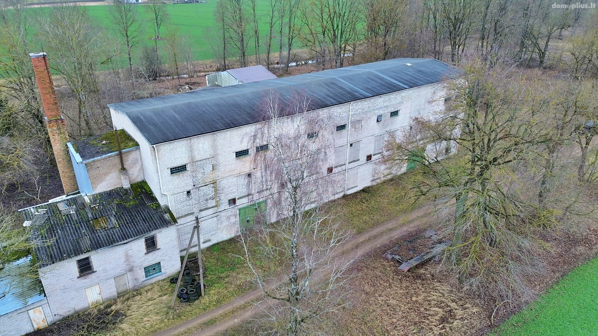 Parduodamos Gamybos ir sandėliavimo / Kita patalpos Panevėžio rajono sav., Miežiškiuose, Dvaro g.