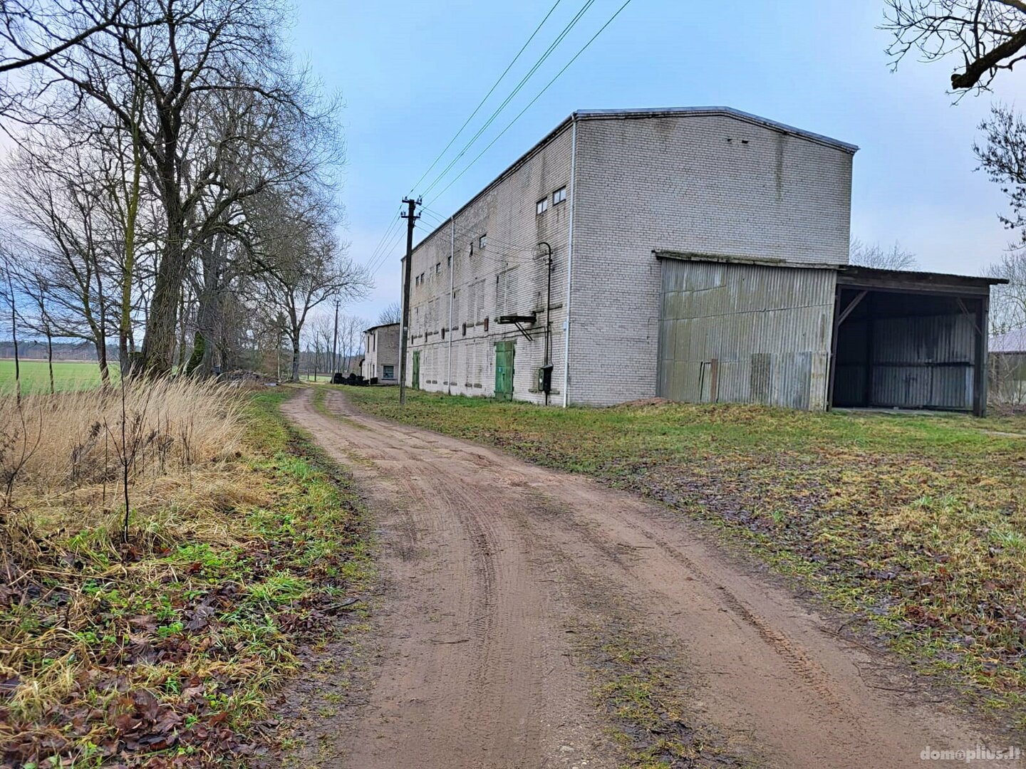 Parduodamos Gamybos ir sandėliavimo / Kita patalpos Panevėžio rajono sav., Miežiškiuose, Dvaro g.