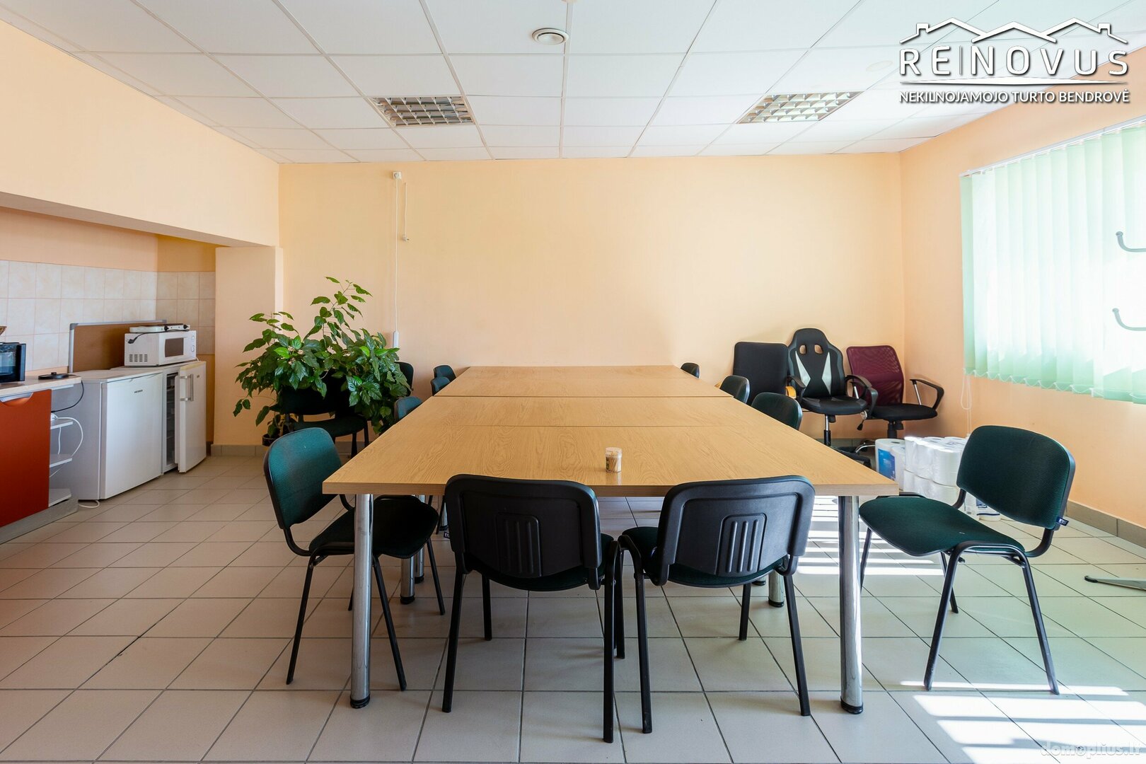 Parduodamos Sandėliavimo / Prekybos ir paslaugų / Gamybos ir sandėliavimo patalpos Pakruojo rajono sav., Pakruojyje, Statybininkų g.