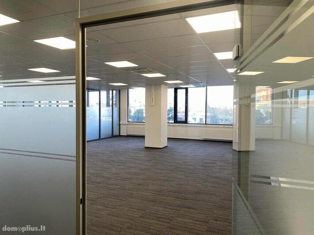 Office Premises for rent Vilniuje, Šeškinėje, Ukmergės g.