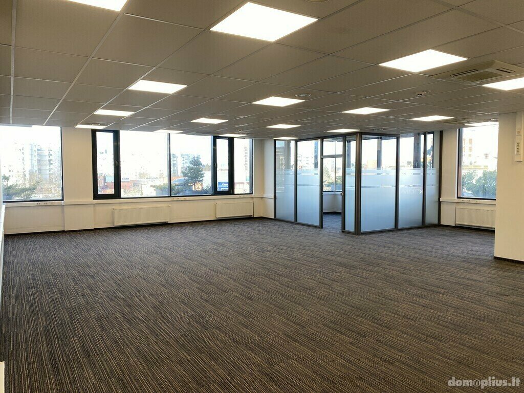 Office Premises for rent Vilniuje, Šeškinėje, Ukmergės g.