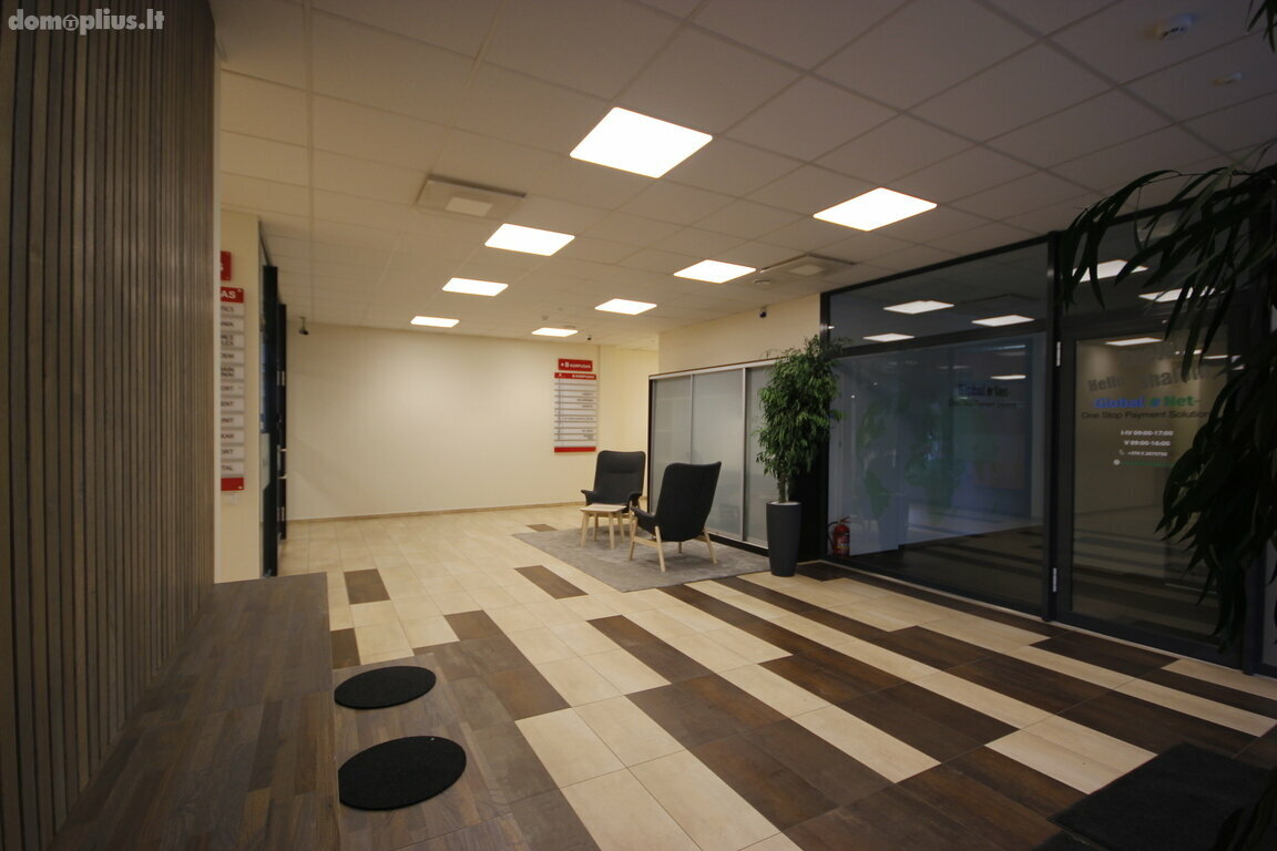 Office Premises for rent Vilniuje, Karoliniškėse, Mėnulio g.