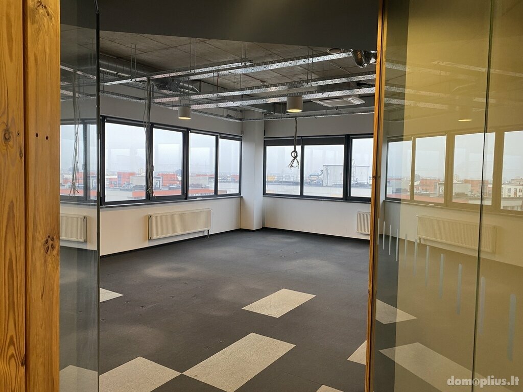 Office Premises for rent Vilniuje, Pašilaičiuose, Perkūnkiemio g.