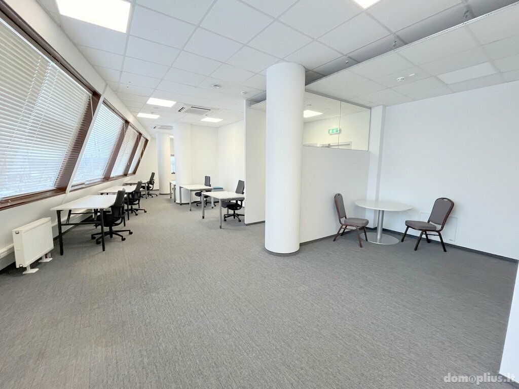 Office / Other Premises for rent Vilniuje, Karoliniškėse, Pilaitės pr.