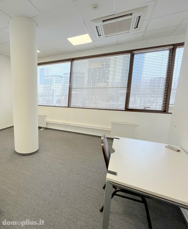 Office / Other Premises for rent Vilniuje, Karoliniškėse, Pilaitės pr.