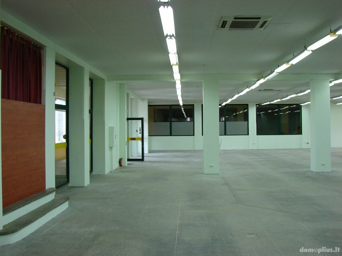 Parduodamos Prekybos ir paslaugų patalpos Šiauliuose, Centre, Vilniaus g.