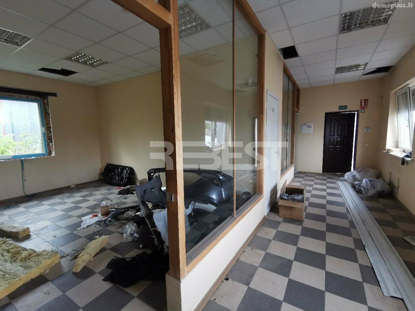 Prekybos ir paslaugų Patalpų nuoma Šiauliuose, Pabaliuose, Kreivoji g.