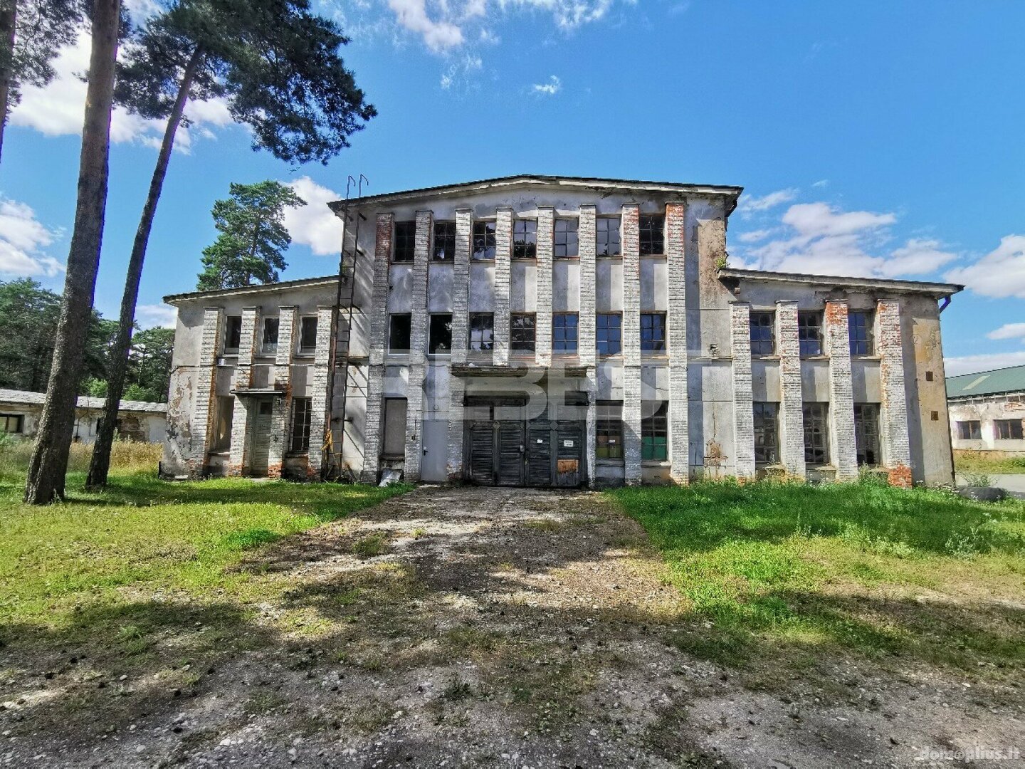 Parduodamos Gamybos ir sandėliavimo patalpos Radviliškio rajono sav., Linkaičiuose, Linkaičių g.