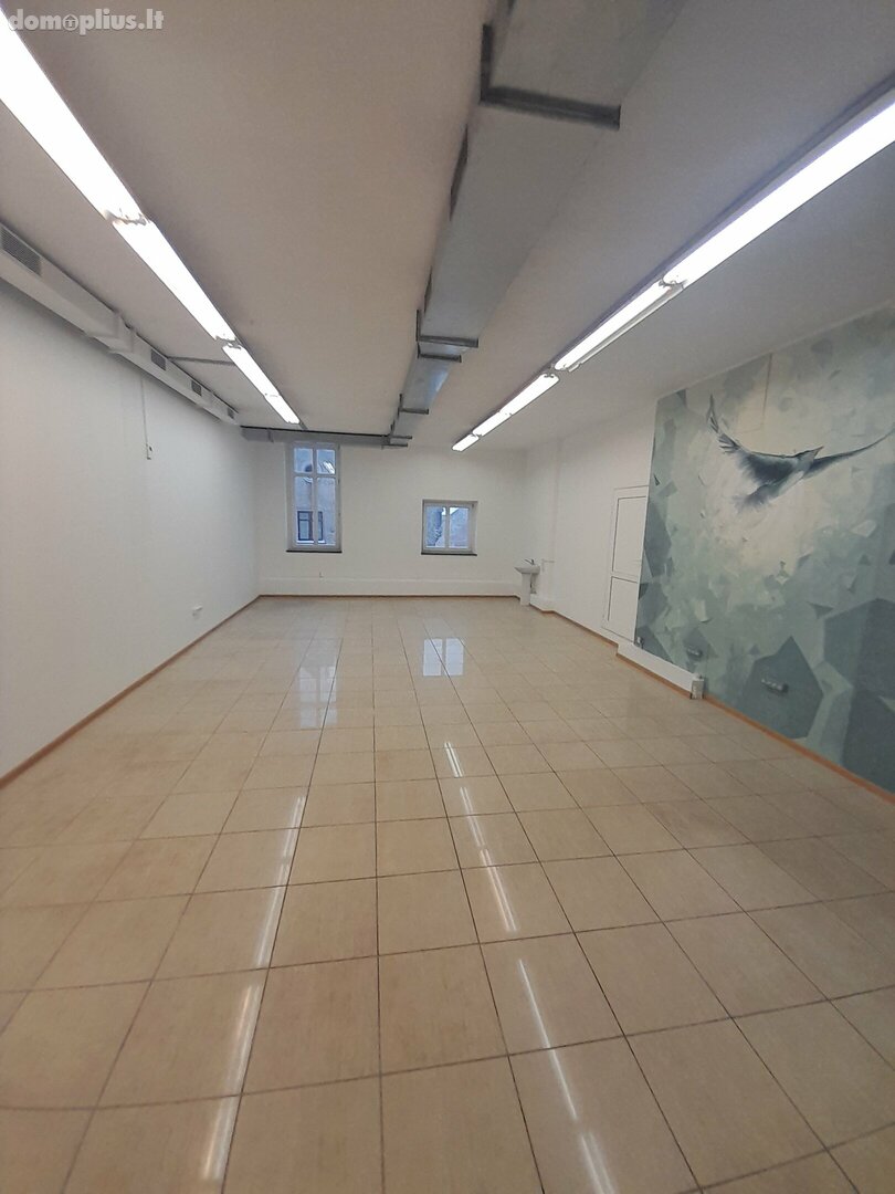 Biuro / Turizmo ir rekreacijos / Prekybos ir paslaugų Patalpų nuoma Klaipėdoje, Senamiestyje, Tiltų g.