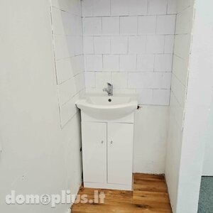 Prekybos ir paslaugų / Gamybos ir sandėliavimo / Kita Patalpų nuoma Vilniuje, Šiaurės miestelis, P. Lukšio g.