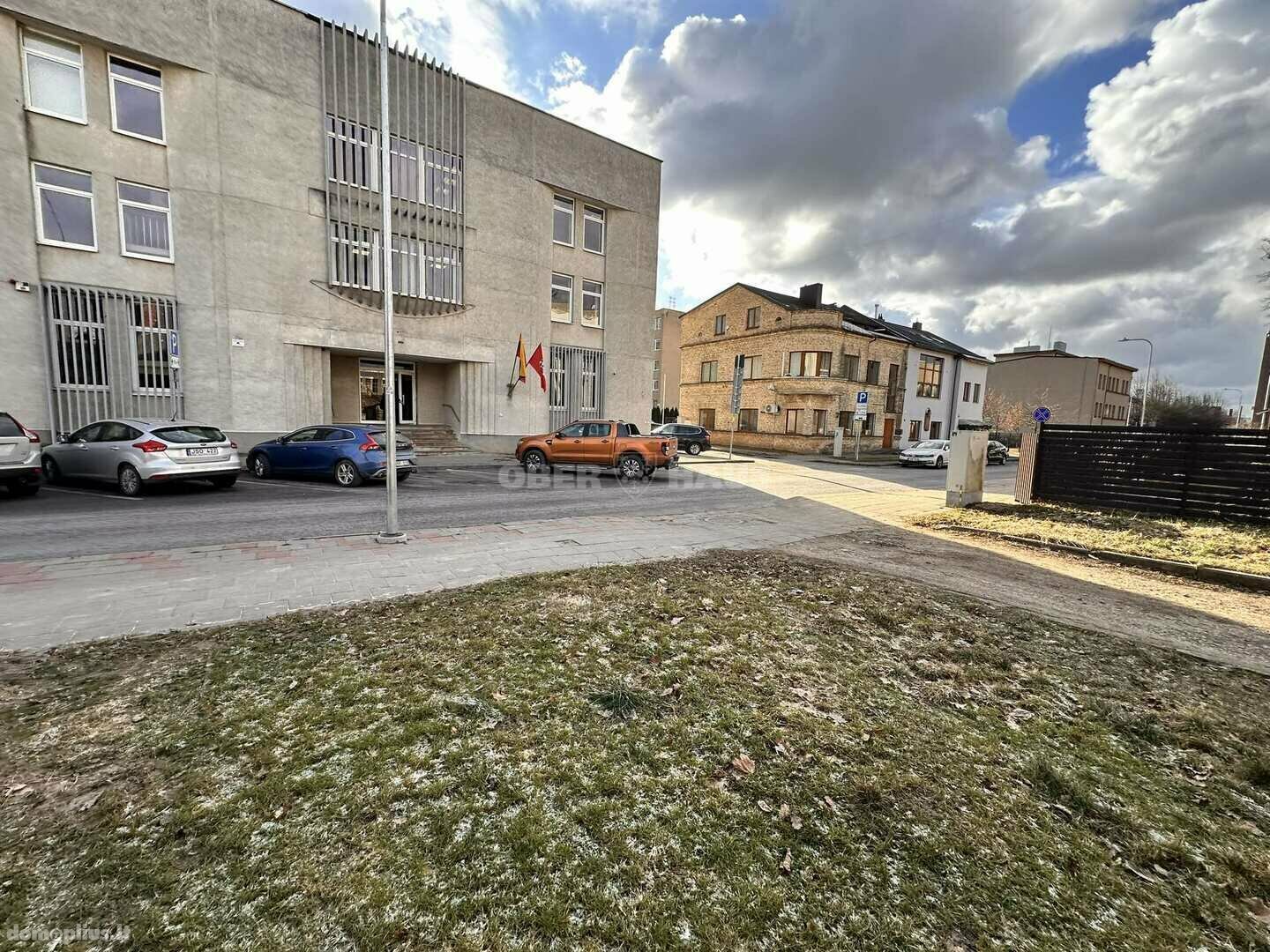 Parduodamos Prekybos ir paslaugų patalpos Panevėžyje, Centre, P. Puzino g.
