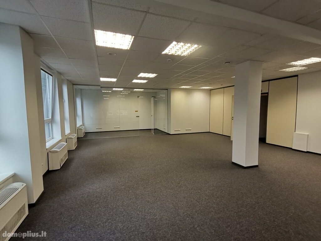 Office Premises for rent Vilniuje, Karoliniškėse, Mėnulio g.