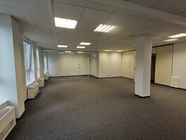 Office Premises for rent Vilniuje, Karoliniškėse, Mėnulio g.