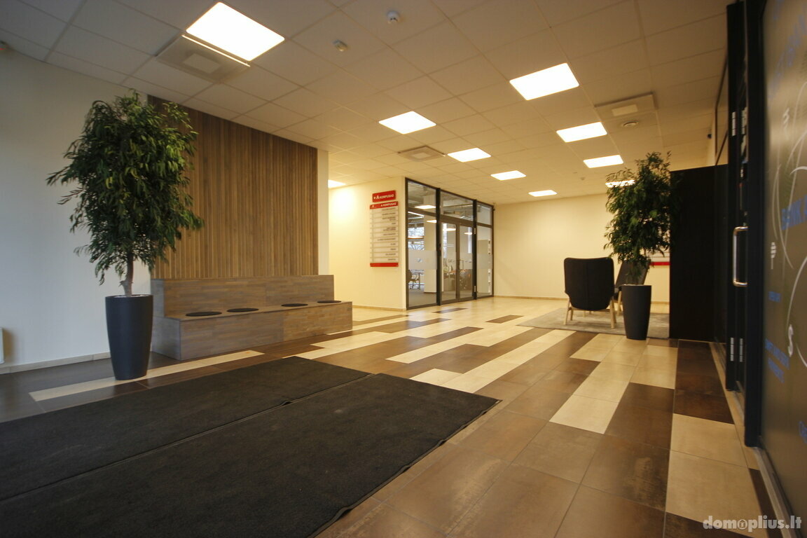 Office Premises for rent Vilniuje, Karoliniškėse, Mėnulio g.