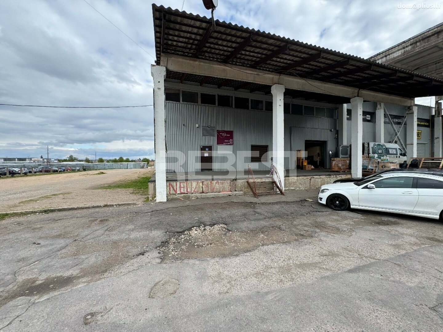 Prekybos ir paslaugų Patalpų nuoma Šiauliuose, Pabaliuose, Pramonės g.