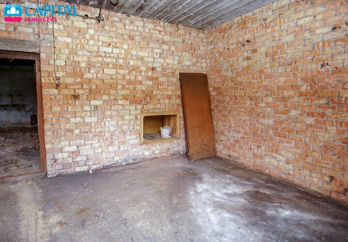 Parduodamos  patalpos Pasvalio rajono sav., Girsūduose, Žalioji g.