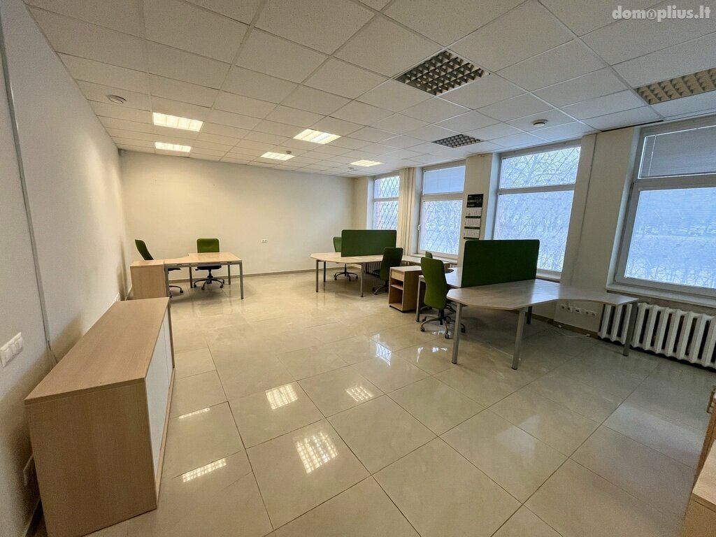 Biuro / Gamybos ir sandėliavimo / Sandėliavimo Patalpų nuoma Vilniuje, Karoliniškėse, Rolando Jankausko g.