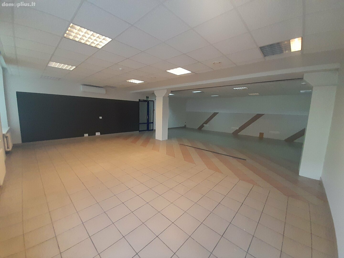 Biuro / Turizmo ir rekreacijos / Prekybos ir paslaugų Patalpų nuoma Klaipėdoje, Centre, Naujoji Uosto g.
