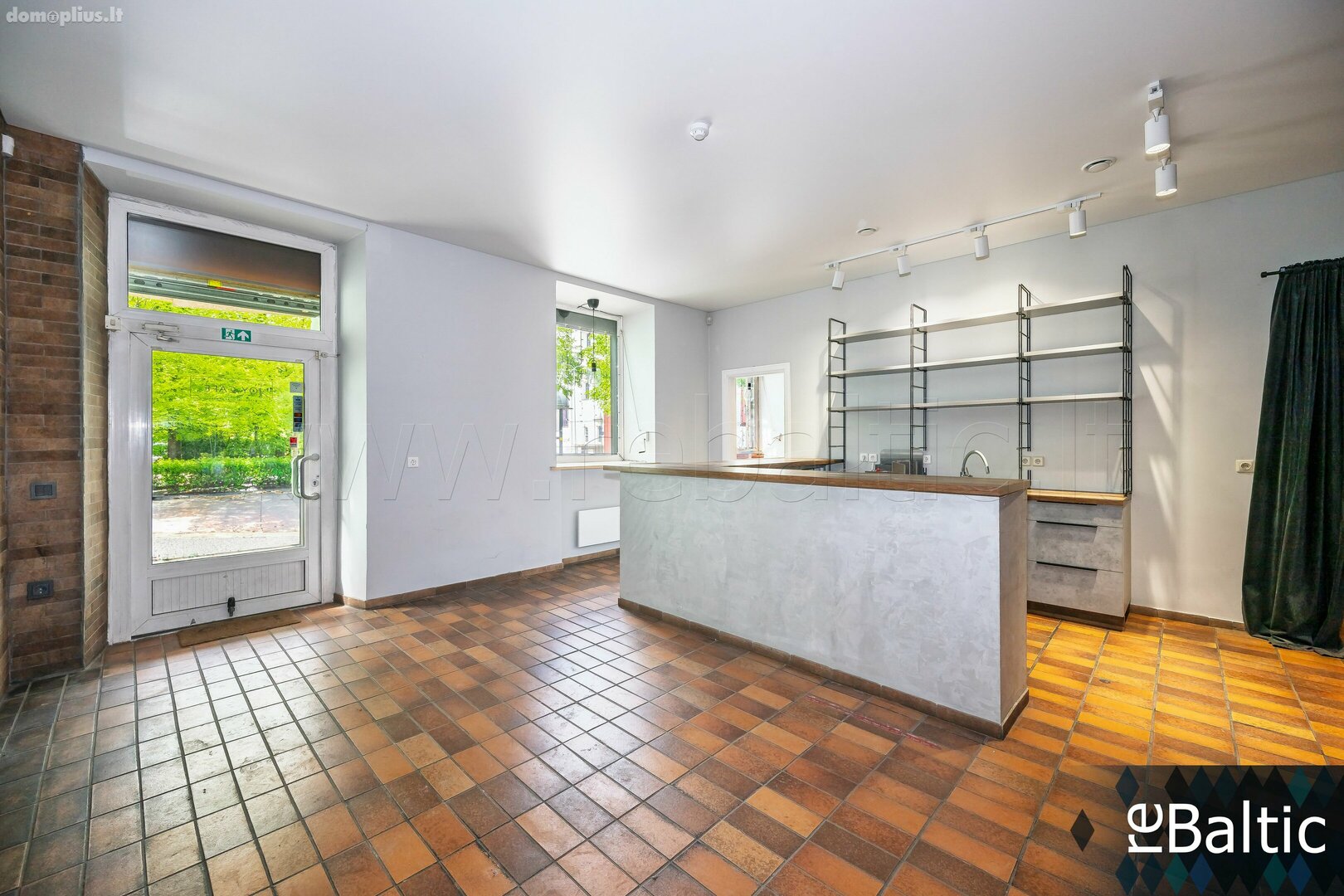 Commercial/service Premises for rent Vilniuje, Naujamiestyje, Vasario 16-osios g.