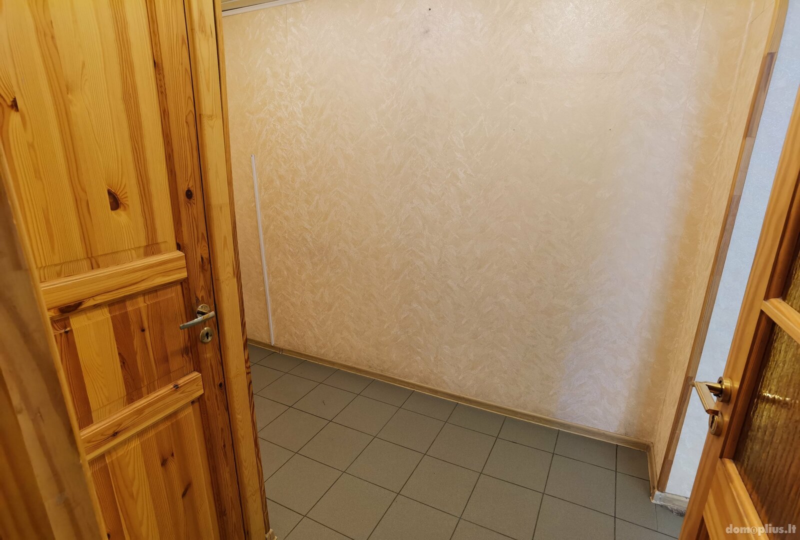 Biuro / Prekybos ir paslaugų / Kita Patalpų nuoma Alytuje, Dainavoje, Naujoji g.