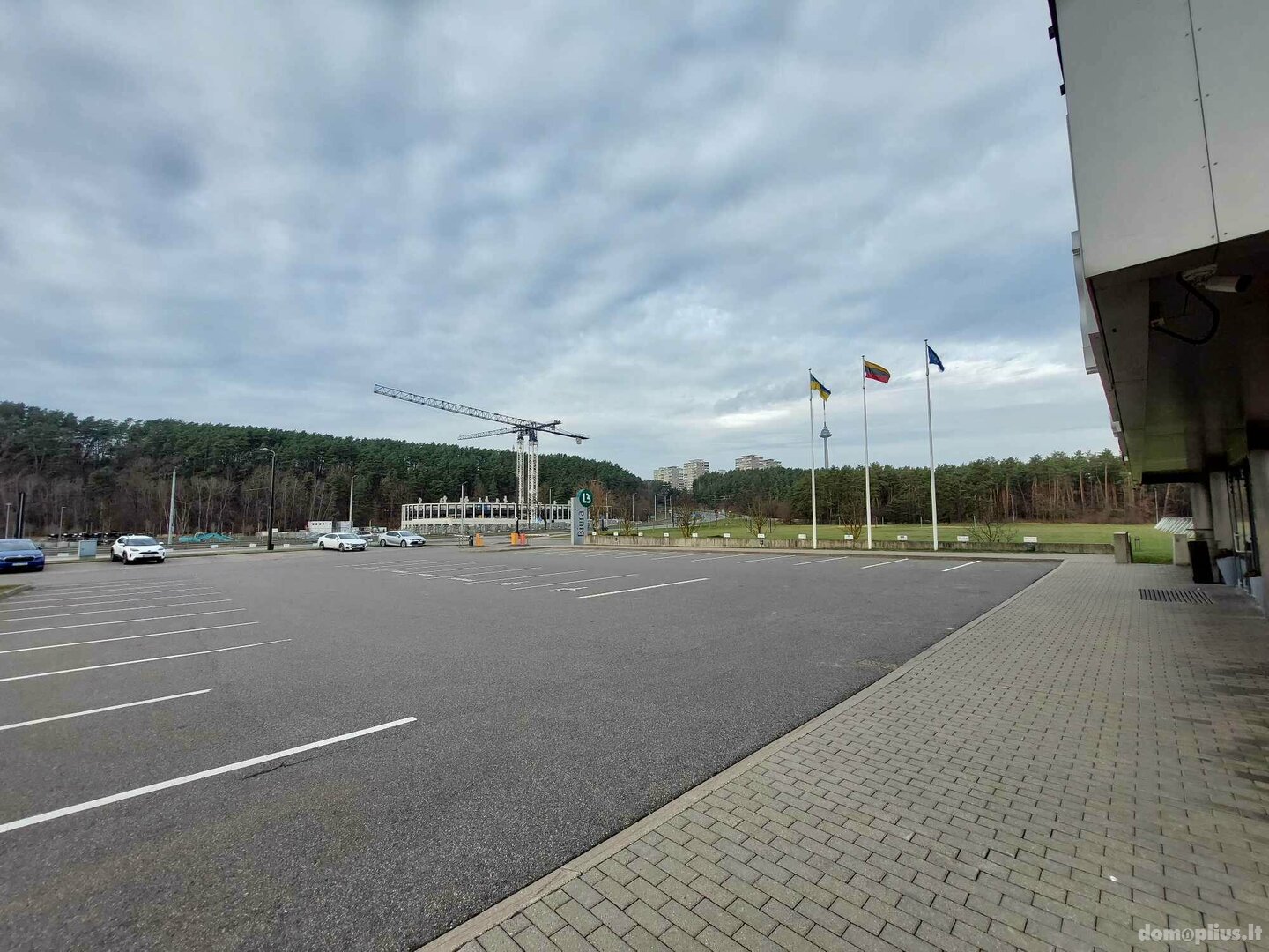 Biuro / Kita Patalpų nuoma Vilniuje, Karoliniškėse, Laisvės pr.