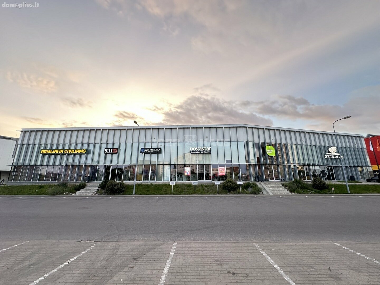 Prekybos ir paslaugų Patalpų nuoma Vilniuje, Žirmūnuose, Kareivių g.
