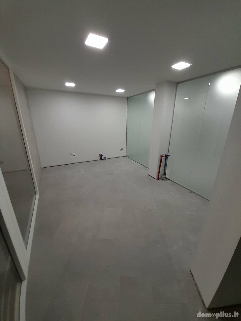 Biuro / Turizmo ir rekreacijos / Prekybos ir paslaugų Patalpų nuoma Klaipėdoje, Centre, Naujojo Sodo g.