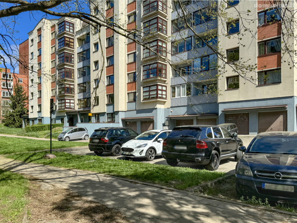 Parduodamos  patalpos Vilniuje, Baltupiuose, Kalvarijų g.