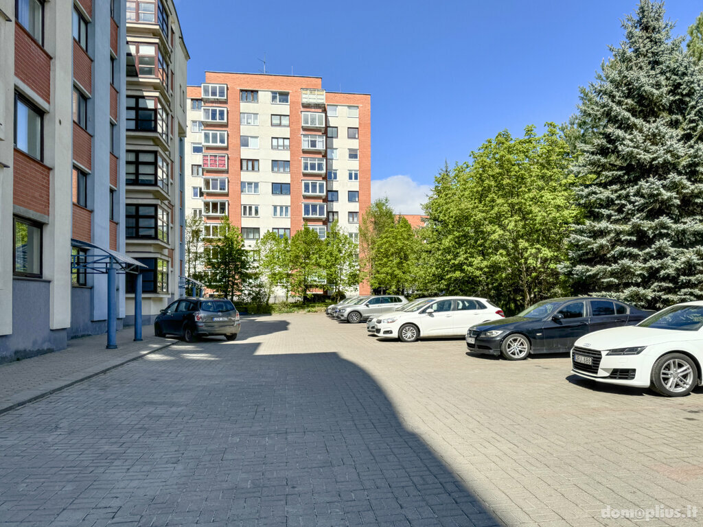 Parduodamos  patalpos Vilniuje, Baltupiuose, Kalvarijų g.